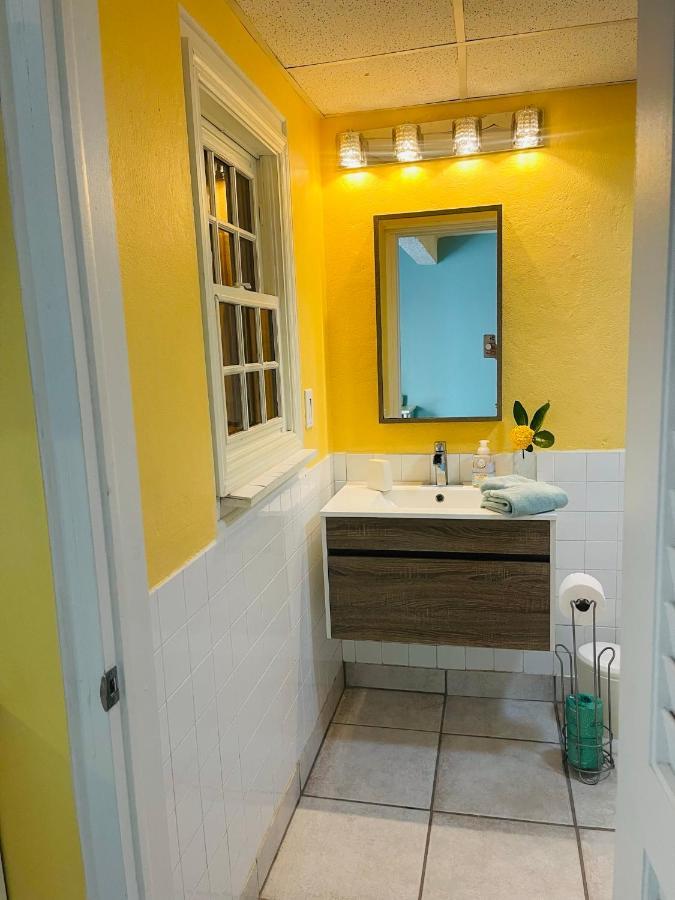 Crown Lotus Apartment Christiansted Ngoại thất bức ảnh