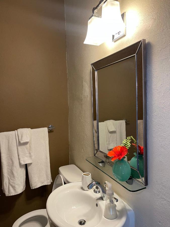 Crown Lotus Apartment Christiansted Ngoại thất bức ảnh