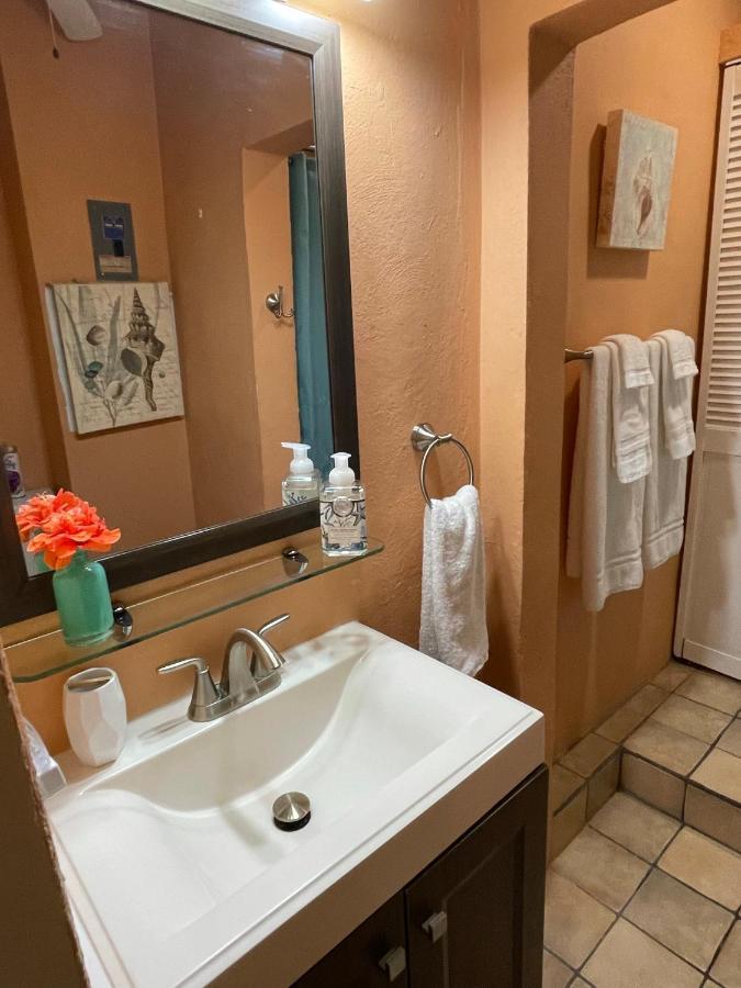 Crown Lotus Apartment Christiansted Ngoại thất bức ảnh
