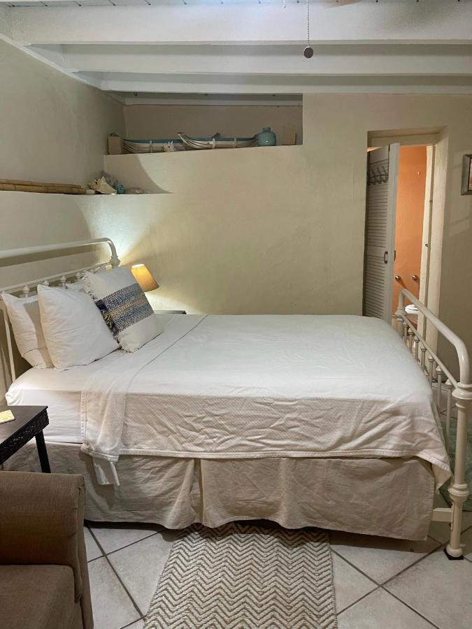 Crown Lotus Apartment Christiansted Ngoại thất bức ảnh