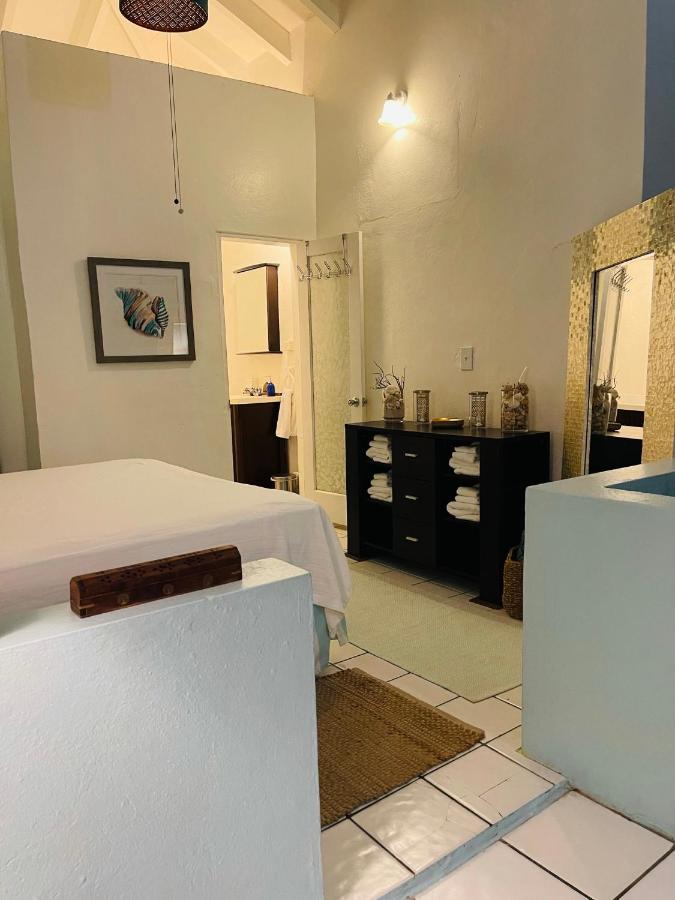 Crown Lotus Apartment Christiansted Ngoại thất bức ảnh